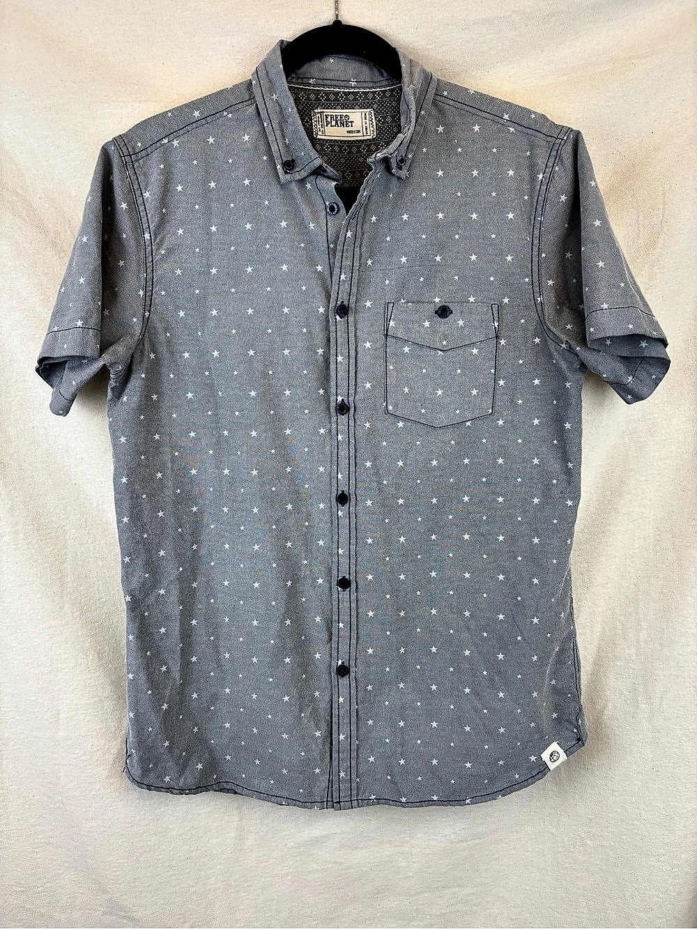 Free Planet Men's Star Print Button Down Gray & White Medium